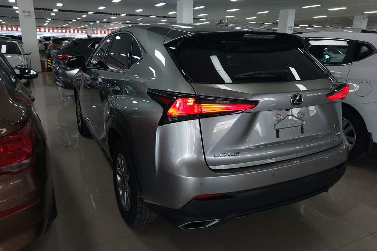 Used Lexus NX 2018 300 Front-Drive Freeline Edition