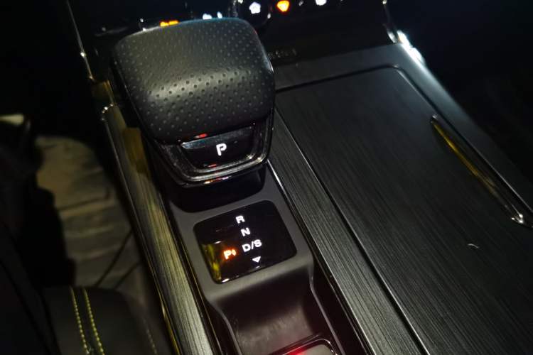 Used Roewe RX5 2021 PLUS 330TGI Automatic National Style Smart Enjoyment Edition
