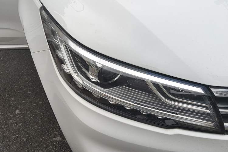 Used Roewe RX3 2018 1.6L CVT Internet Smart Edition
