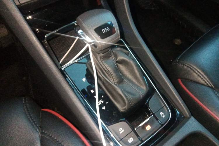 Used Skoda Kodiaq GT 2019 TSI330 Two-Wheel-Drive Comfort Edition China VI Gear Lever