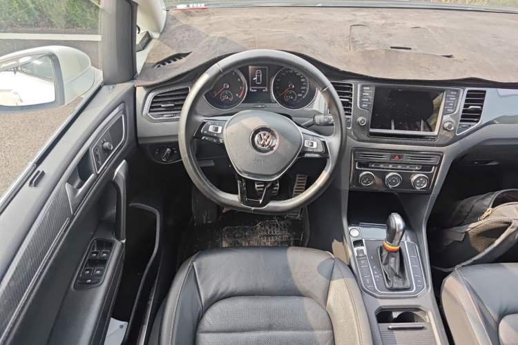 Used Volkswagen Golf Sportsvan 2016 280TSI Automatic Luxury Model
