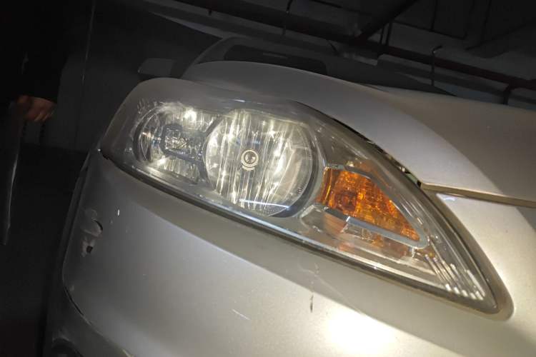 Used Ford Focus 2013 Sedan Classic 1.8L Manual Base Model