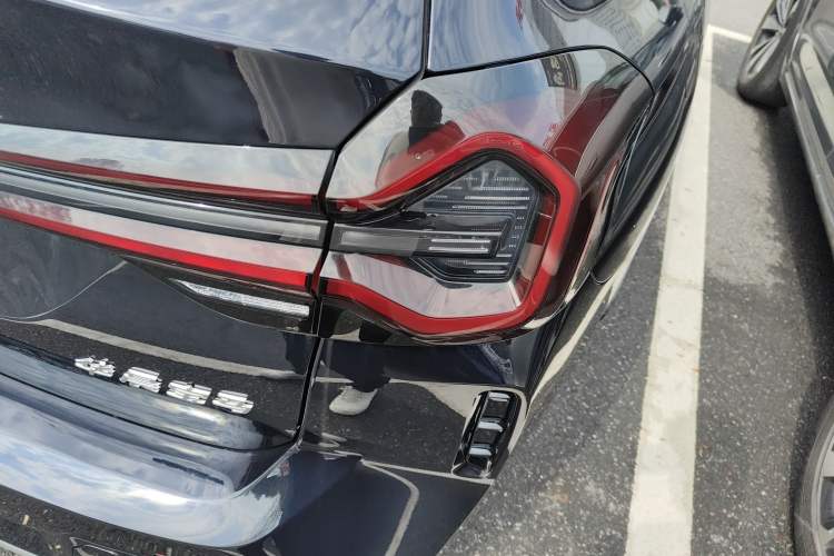 Used BMW iX3 2021 Updated Leading Edition
