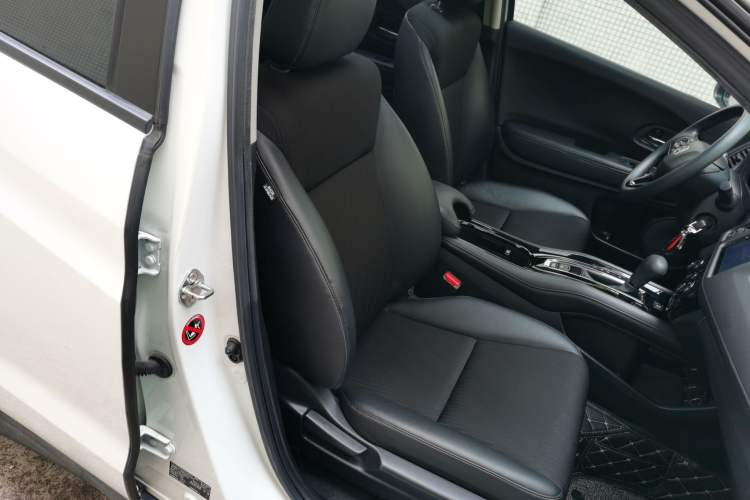 Used Honda Vezel 2020 1.5L CVT Pioneer Edition
