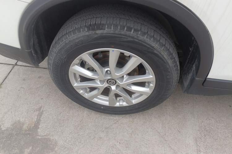 Used Nissan X-Trail 2022 Revised Version 2.0L Two-Wheel Drive Smart Connect & Comfort Edition Exterior 5