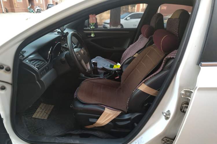 Used Bestune B70 2016 2.0L Manual 10th Anniversary Edition
