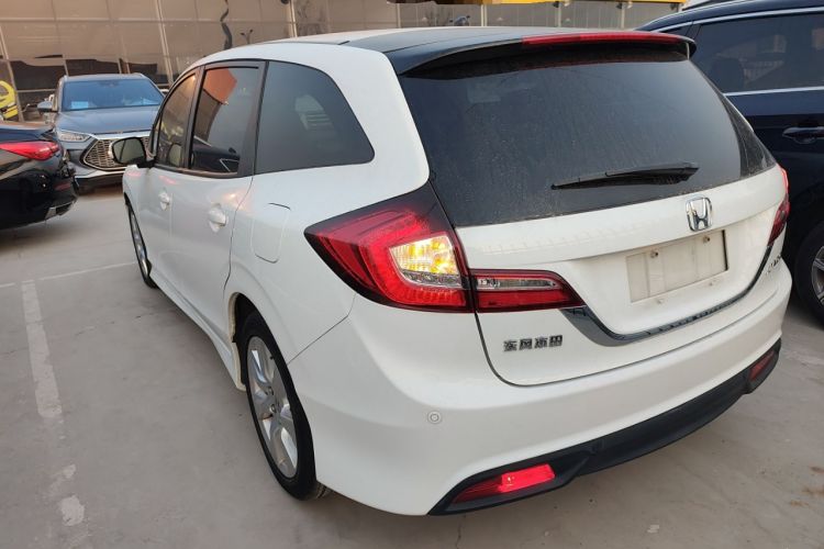 Used Honda Jade 2013 1.8L automatic Comfort version 5 seats