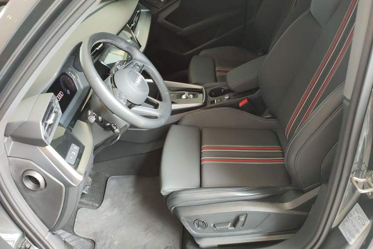 Used Audi A3 2024 Sportback 35 TFSI Fashionable Sports Model
