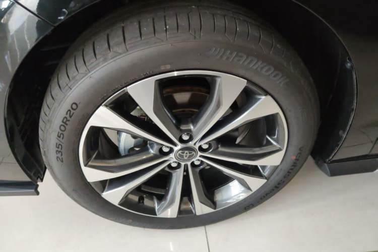 Used Toyota Granvia 2024 2.5L Hybrid Prestige PLUS Edition