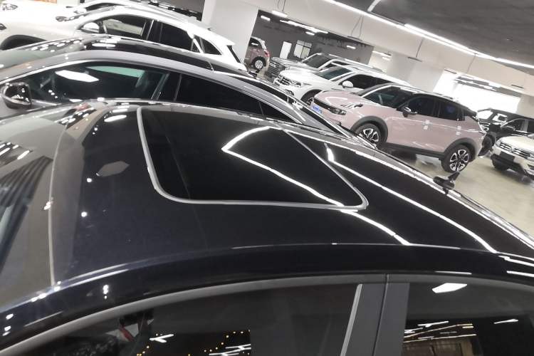 Used Volkswagen Lavida 2024 1.5L Automatic 5 Million Edition Roof