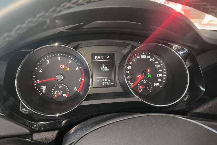 Used Volkswagen Sagitar 2017 230TSI Automatic Comfort Version
