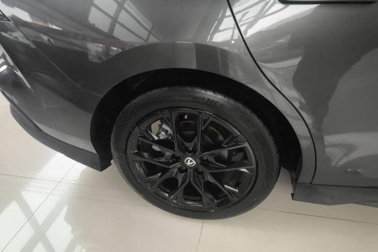 Used Changan UNI-V 2024 1.5T Prestige Edition
