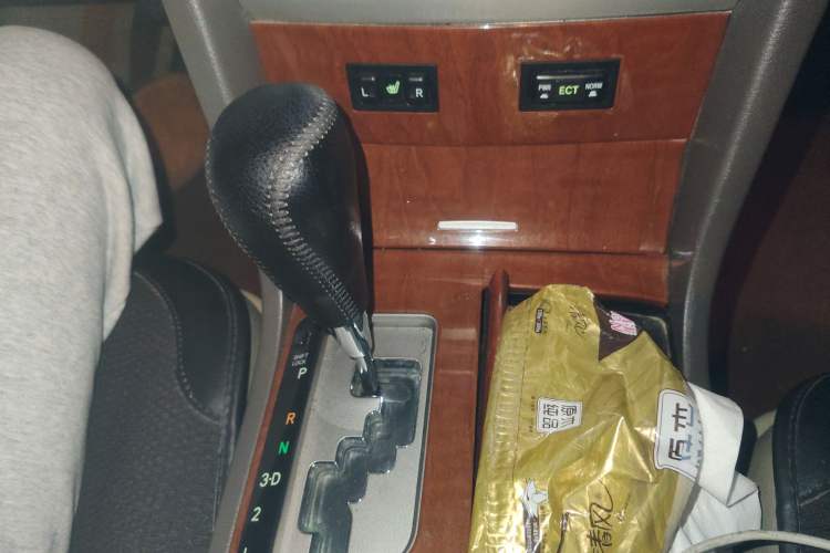 Used Toyota Camry 2013 200G Classic Luxury Edition