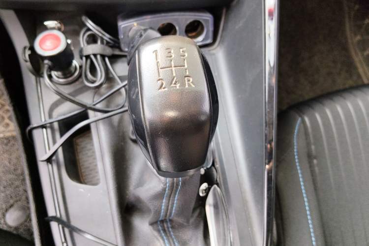 Used Peugeot 308 2016 1.6L Manual Fashion Edition