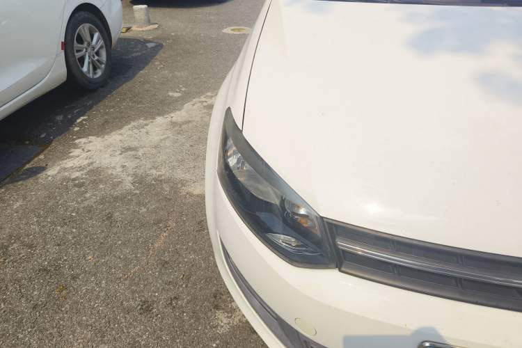 Used Volkswagen Polo 2011 1.6L Manual ZhiShang Edition
