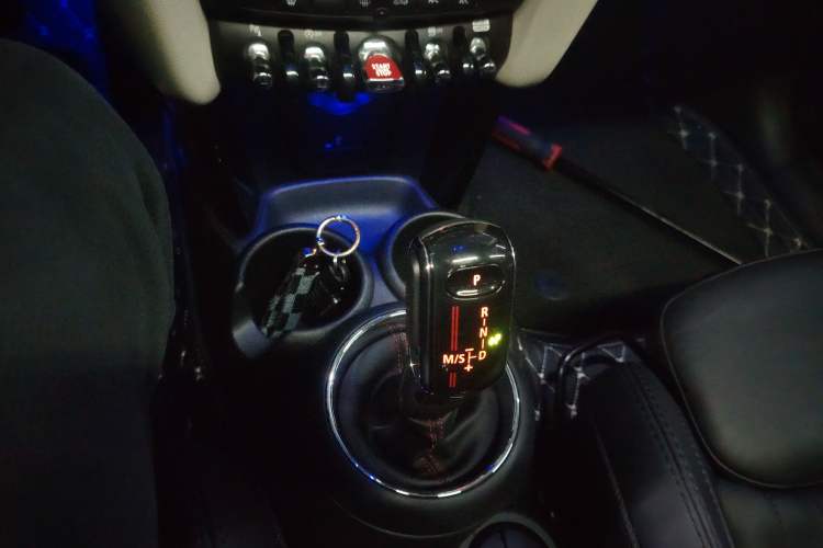 Used MINI MINI 2020 2.0T COOPER S Artist Five-Door Edition
