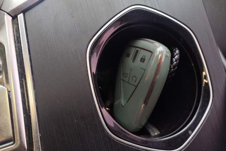 Used Changan UNI-K iDD 2022 Blue Whale iDD 130km 1.5T Prestige Model
