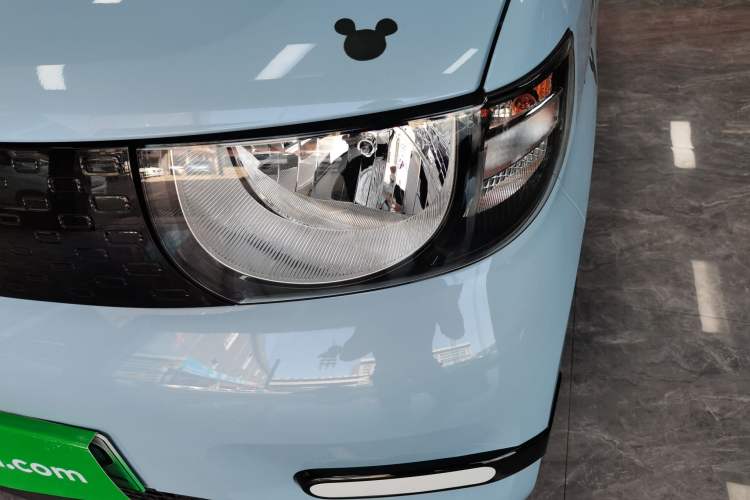 Used Chery QQ Ice Cream 2024 Youth Edition 205km Milkshake Left Front Headlight