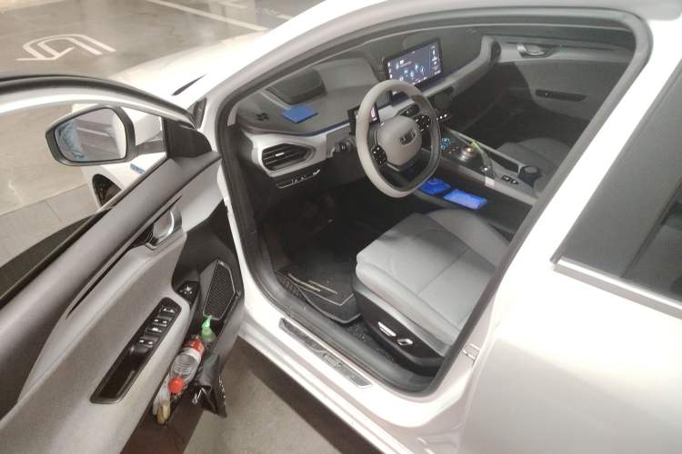 Used Geometry A 2019 Upgraded Model High-Performance Standard Range Power Cube Version
