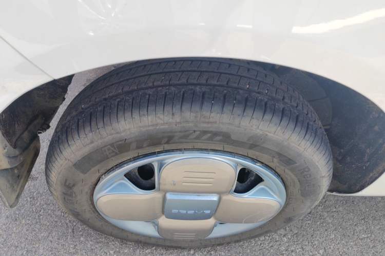 Used Geely Galaxy Panda 2024 Panda Mini 200km Endurance Bear
