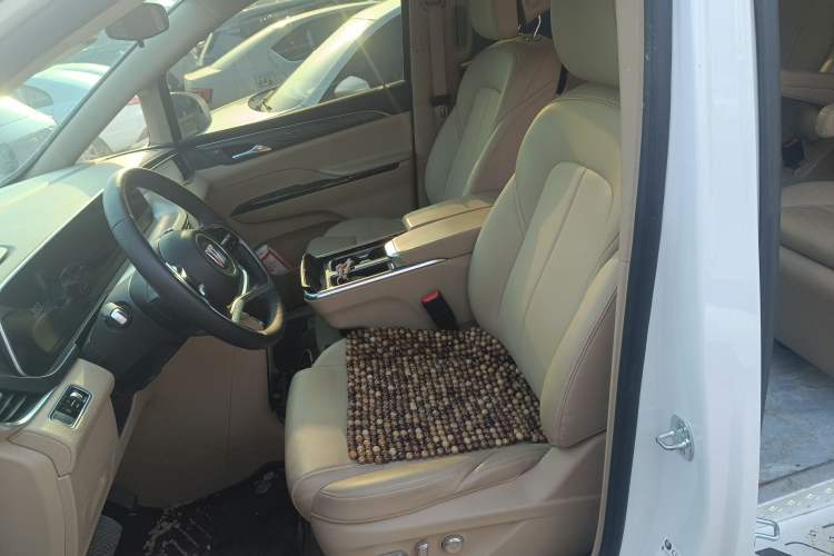 Used Buick GL8 New Energy 2025 Lu Shang Smart Enjoyment Edition 7-Seater Left Front Seat