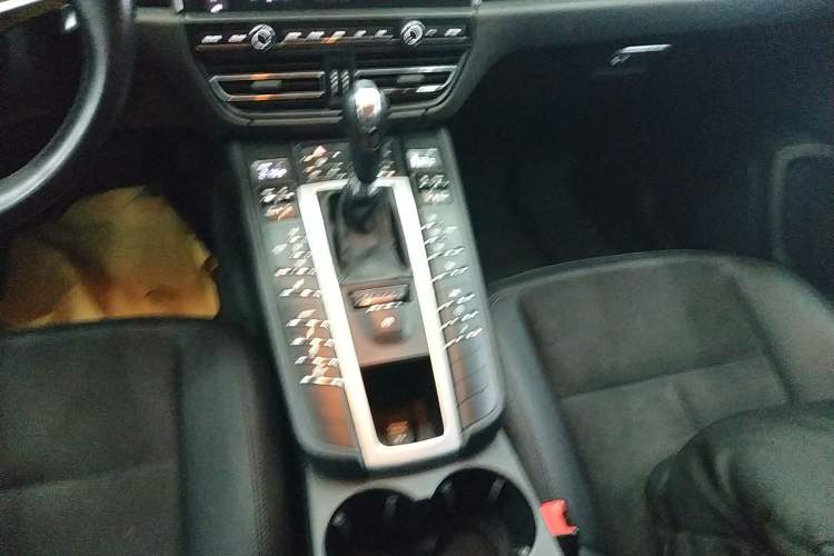 Used Porsche Macan 2020 Macan 2.0T