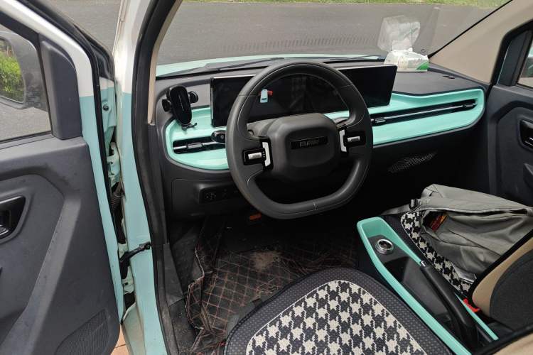 Used BAW Yuanbao 2022 Smart Version
