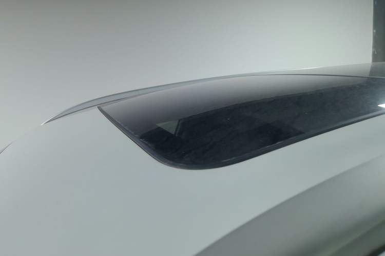 Used Geely Auto Emgrand X7 Sport 2018 1.8TD Automatic Two-Wheel Drive Smart Connect 4G Internet Edition
