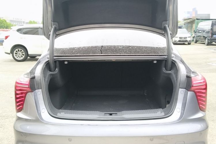 Used Hongqi H5 2023 2.0T Automatic Smart Connect Flagship Edition