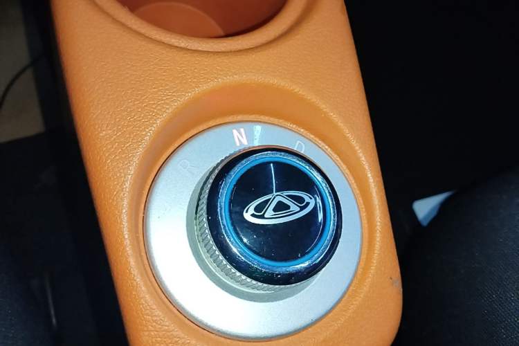 Used Chery Little Ant 2019 4-Seater Smart Edition 35 kWh Gear Lever