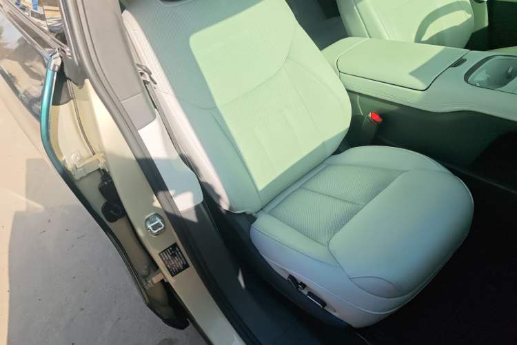 Used XPeng G6 2025 625 Long-Range Max Flagship Edition
