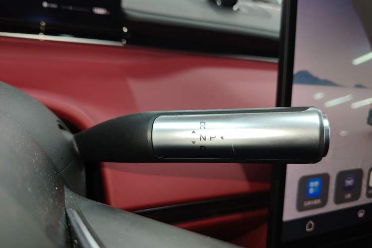 Used Hima Luxeed S7 2024 Ultra Four-Wheel Drive Flagship Edition Gear Lever