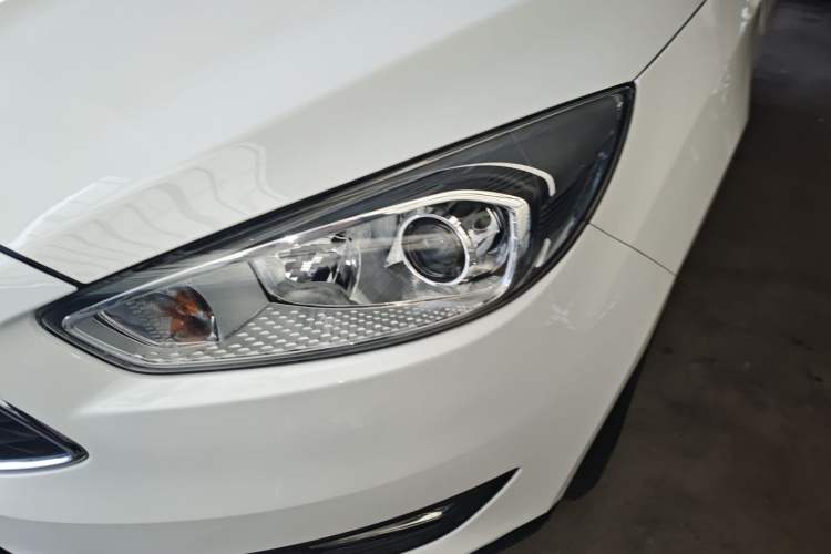 Used Ford Focus 2018 Hatchback Classic 1.6L Automatic Trendy SmartDrive Edition