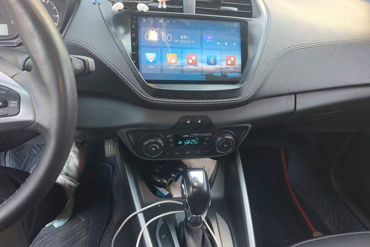 Used Ford Escort 2017 Happiness Edition 1.5L Automatic Fashion Version Audio And AC Panel