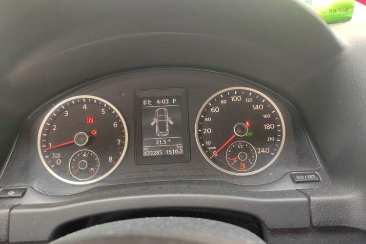 Used Volkswagen Tiguan 2012 1.8TSI Automatic Two-Wheel Drive Elite Edition Instrument Cluster