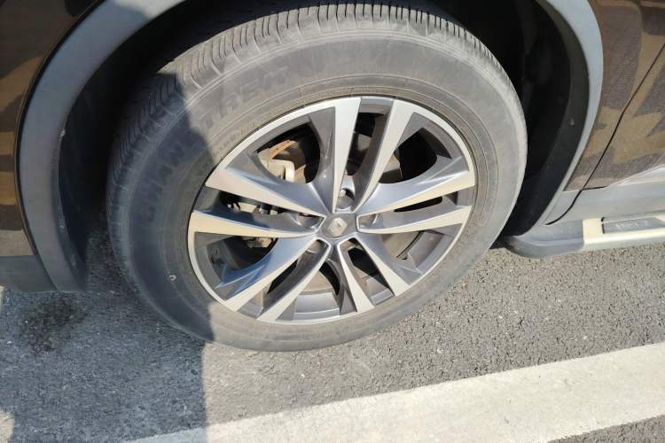 Used Renault Koleos 2018 2.0L Two-Wheel-Drive Luxury Edition