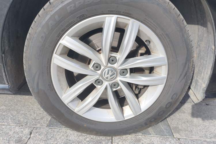 Used Volkswagen Passat 2016 330TSI DSG Luxury Edition
