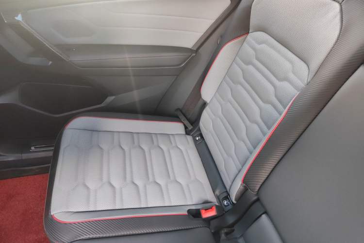 Used Volkswagen Tiguan L New Energy 2022 430 PHEV Plug-in Hybrid Flagship Edition Interior 4