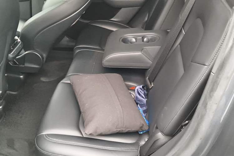 Used Tesla Model Y 2022 Performance High-Performance All-Wheel-Drive Version
