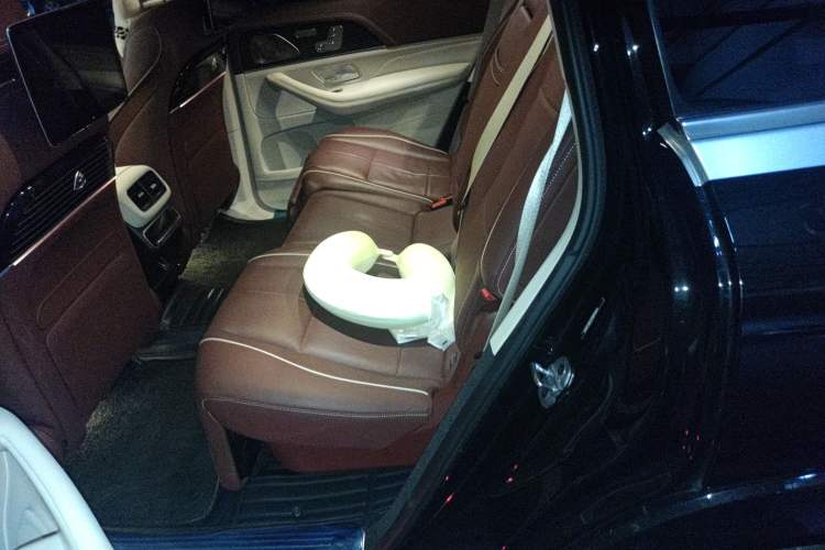 Used Mercedes-Benz GLS 2023 Refreshed GLS 450 4MATIC Luxury Edition Left Rear Seat