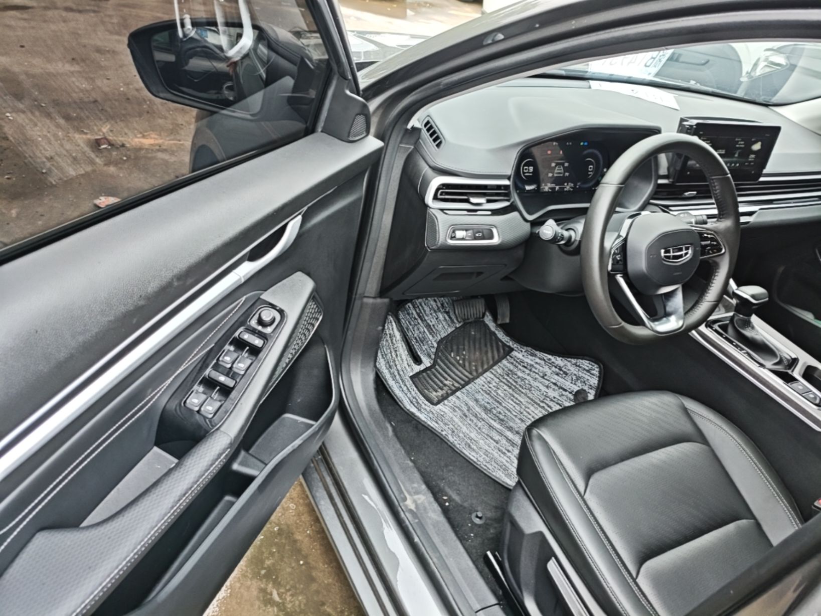 Geely Auto Emgrand 2022 4th Generation 1.5L CVT Luxury Model - Premium — снимка 18
