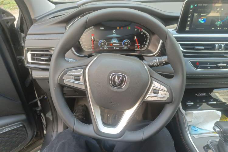 Used CHANGAN CS75 2022 Blue Whale Edition 1.5T DCT Luxury Model
