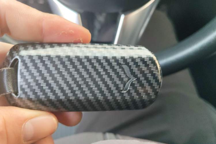 Used Mazda Mazda 3 Axela 2014 Sedan 1.5L Automatic Luxury Model
