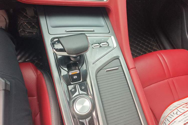 Used CHANGAN CS75 PLUS 2022 1.5T Automatic Luxury Model Gear Lever