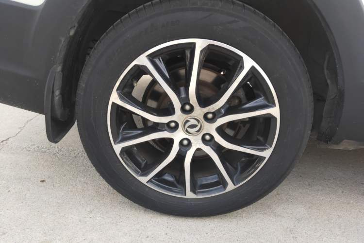 Used FORTHING Joyear X6 2017 Enjoy Series 1.5T CVT Luxury Model
