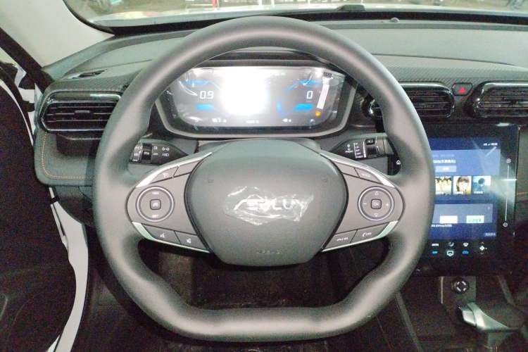 Used Dongfeng Aeolus Yixuan 2026 1.5L Automatic Luxury Edition
