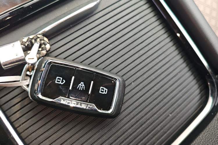 Used JETOUR X90 2019 1.5T Automatic Smart Enjoyment 6-Seater Emission Standard China V
