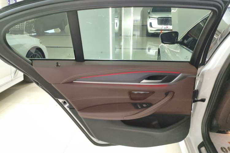 Used BMW 5 Series 2021 530Li Leading Model M Sport Package
