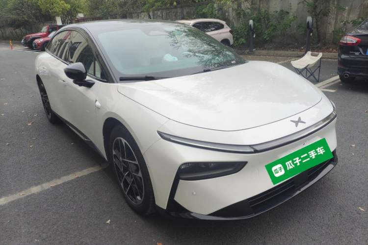 Used XPeng P7+ 2024 Ultra-Long Range Max Front Right 45 Deg