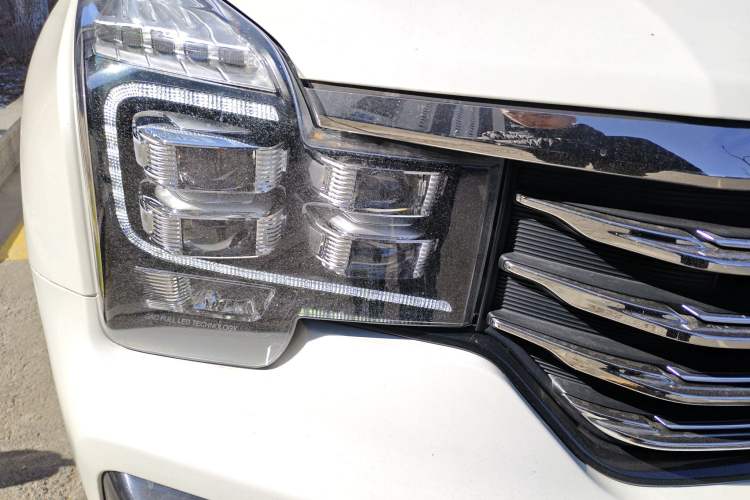 Used GAC Trumpchi GS8 2020 390T Two-Wheel Drive Luxury Smart Connectivity Version (7 Seats) Right Front Headlight